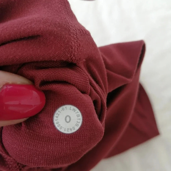 Lululemon Align High Rise Shorts 6" Nulu in Chianti Red 0 - Picture 11 of 15